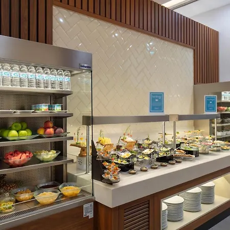 DoubleTree by Hilton Istanbul Atasehir Hotel&Conference Centre-2