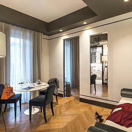 Corso 281 Luxury Suites-3