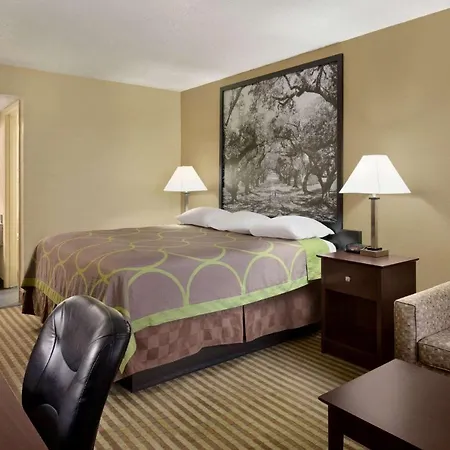 Super 8 By Wyndham Ruston-3
