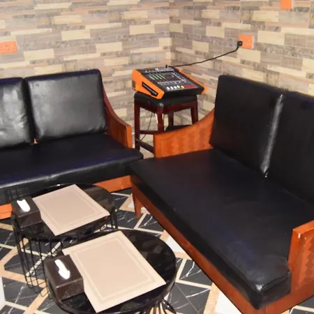 Zimbo Golden Vip Lodge-3