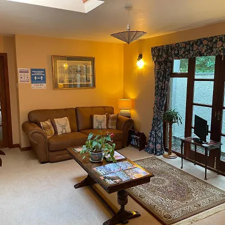 Clarke Cottage Guest House-3