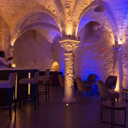 Ogaux Vieux Remparts-2