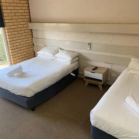 Hopetoun Community Hotel Motel-2