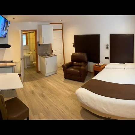 Gatwick Belmont Hotel-2
