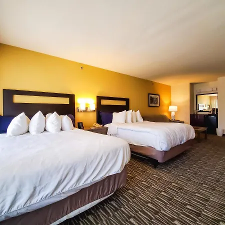Best Western Plus Plaza Hotel-2