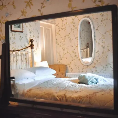 Basil Sheils B&B Accommodation Armagh-3