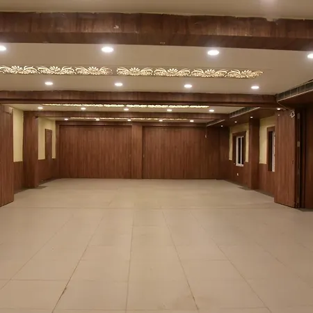 Hotel Guru Estate-3