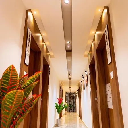 Hotel Lee Grand-2