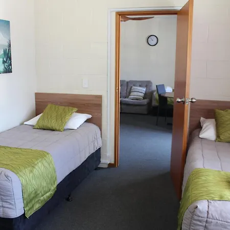 Elmore Lodge Motel-2