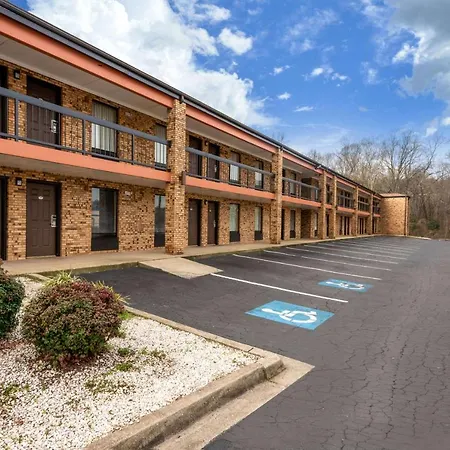 Econo Lodge Inn & Suites-3