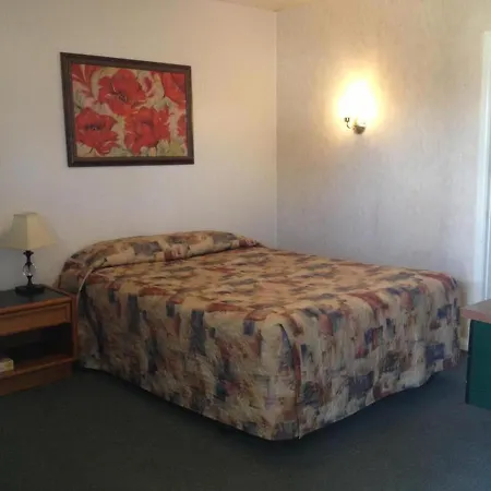 Redwood Motel-3