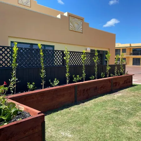 Deco City Motor Lodge-3
