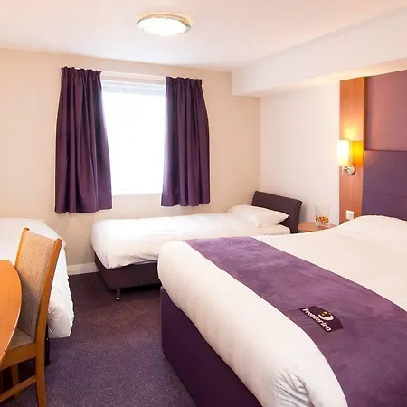 Premier Inn Burnley-3