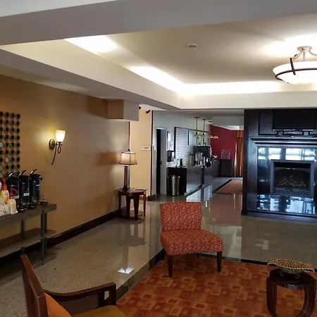 La Quinta By Wyndham Atlanta Union City-3
