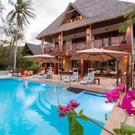 Cast Away Residence-2