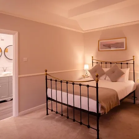 The Alverbank Hotel-2