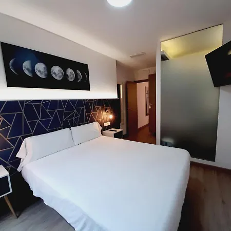 Hostal Laia By Gaiarooms-2