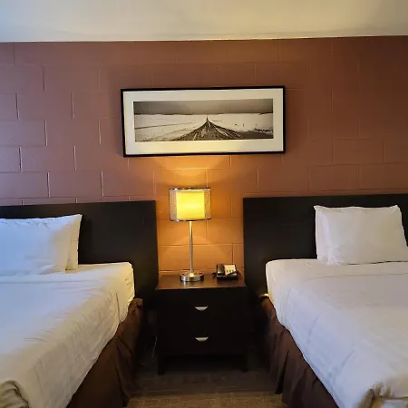 Roadking Inns Motel-2
