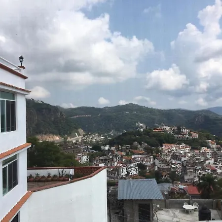 Casa Vista hermosa de taxco-2
