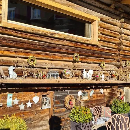 Chesa Prema Bed & Breakfast - Restaurant-3