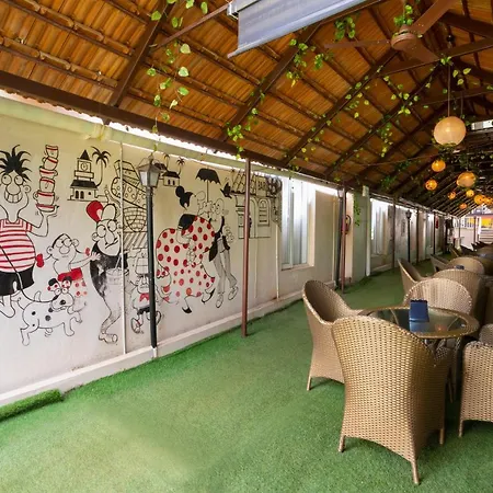 De Lagom Comforts , Comfortable Rooms With Pool & Breakfast - Near Anjuna Beach-3
