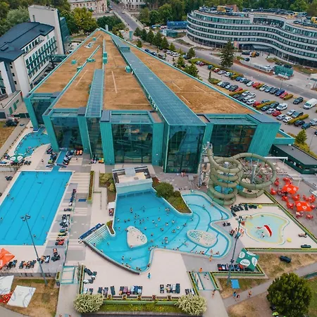 Grand Hotel Esztergom-3