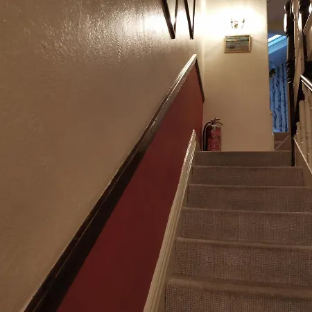 Brooklands Guest House-2
