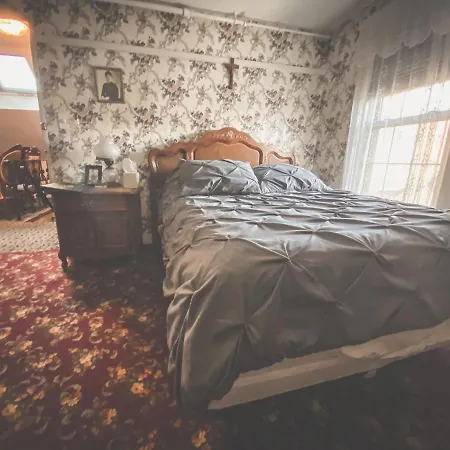 Lizzie Borden House-3