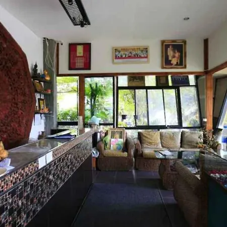 Platinum Place-2
