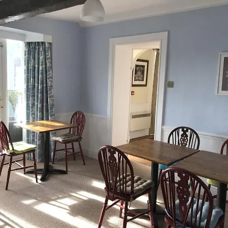 Lawrenny Lodge-3