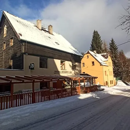 Penzion A Restaurace V Haji-2