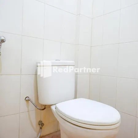 Pringgondani Guest House At Pandanaran Hills Semarang-3