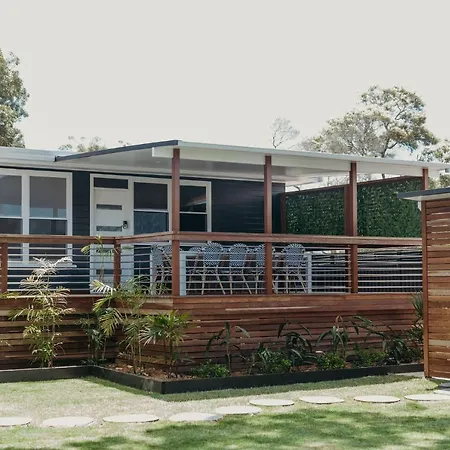 Nelson Palms-3