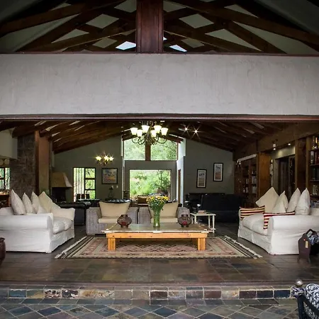 Eagles Nest Estate Luxury Guest House-2