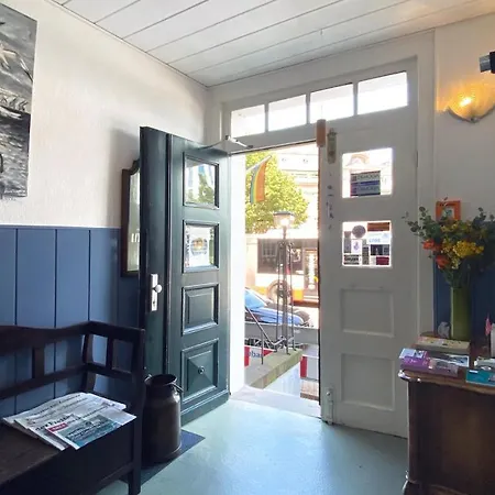 Frauenhotel Hanseatin - Women Only-3