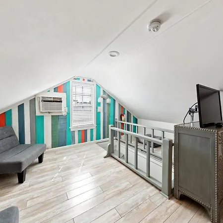 Wicker Guesthouse-2
