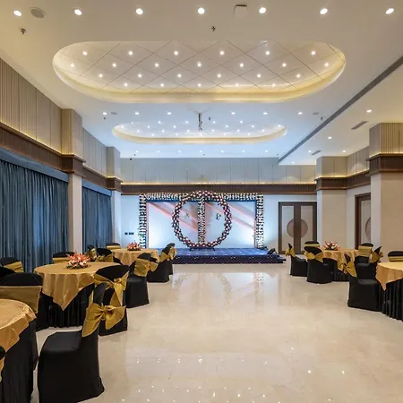 Hotel Regal Grand-2