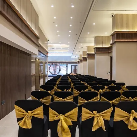 Hotel Regal Grand-2