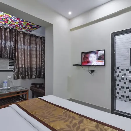 Hotel Aroma- Dadar-3