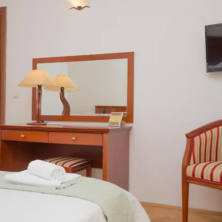 Rooms Plava Laguna-3