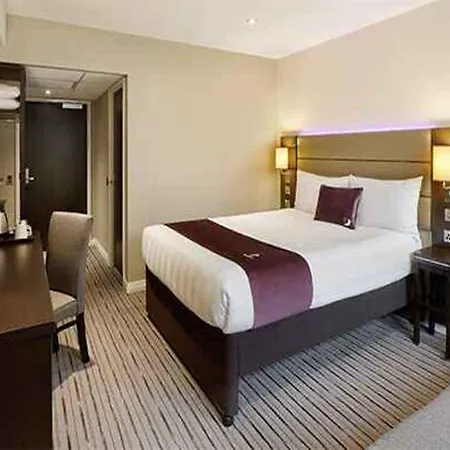 Premier Inn Oxford Kidlington-2