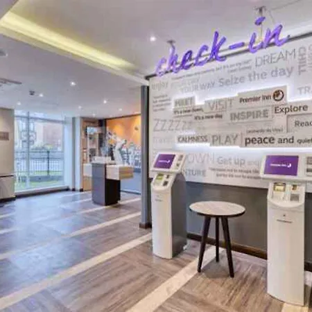 Premier Inn Peterborough City Centre-2
