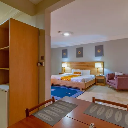 Central Hotel - Osu-3