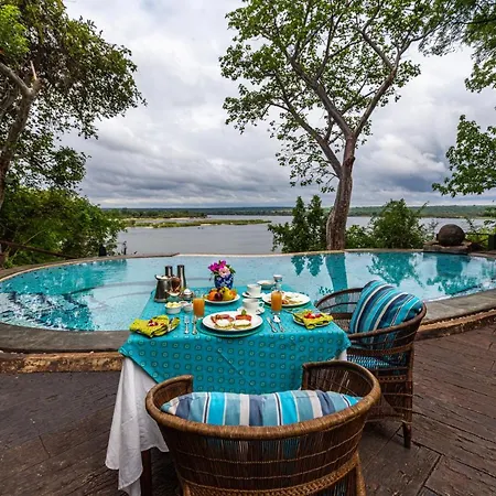 The River Club-2