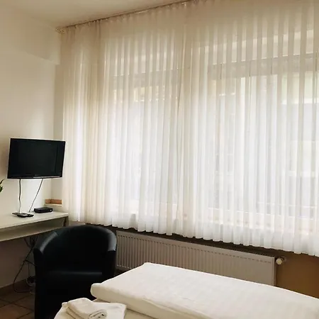 Hotel im Brühler Hof-3
