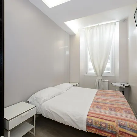 Magenta Casa Barberini-3