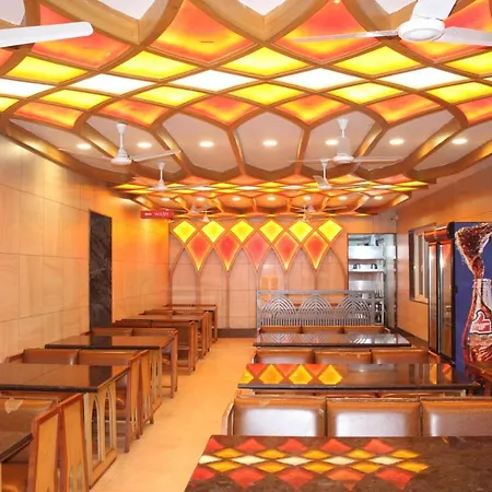 Annai In Saravana Bhavan Fine Stay And Restaurant-2