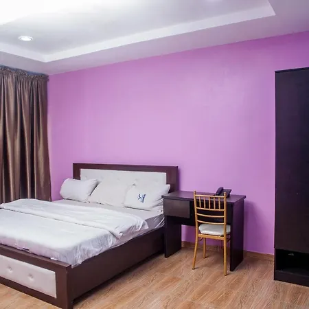 Emmy Hotels & Suites-2
