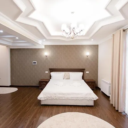 Hotel Silver Rows-3