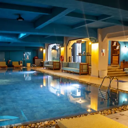 Le Louvre Hotel&Spa-2